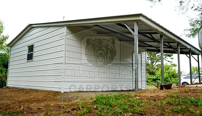 30x21 Garage with Lean-to